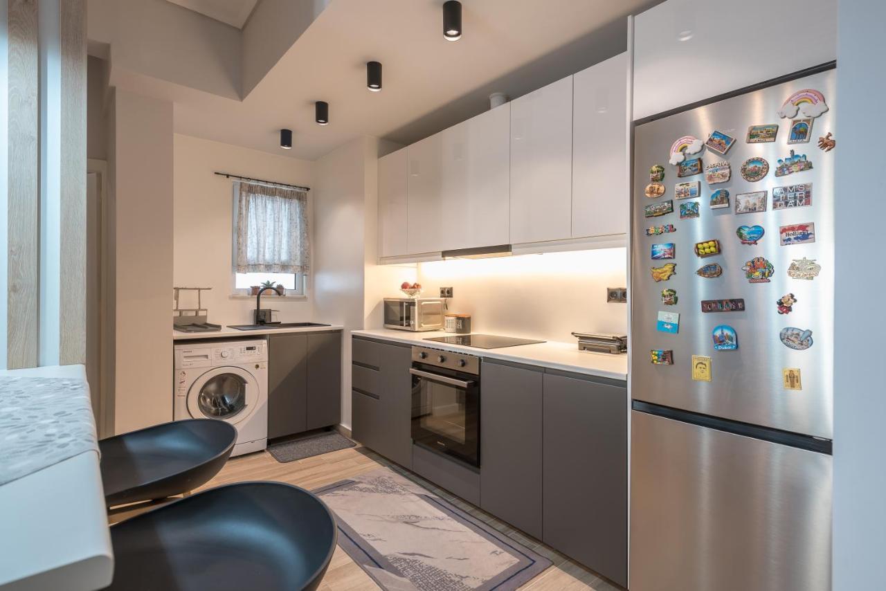 Comfy And Modern Apartment Atene Esterno foto