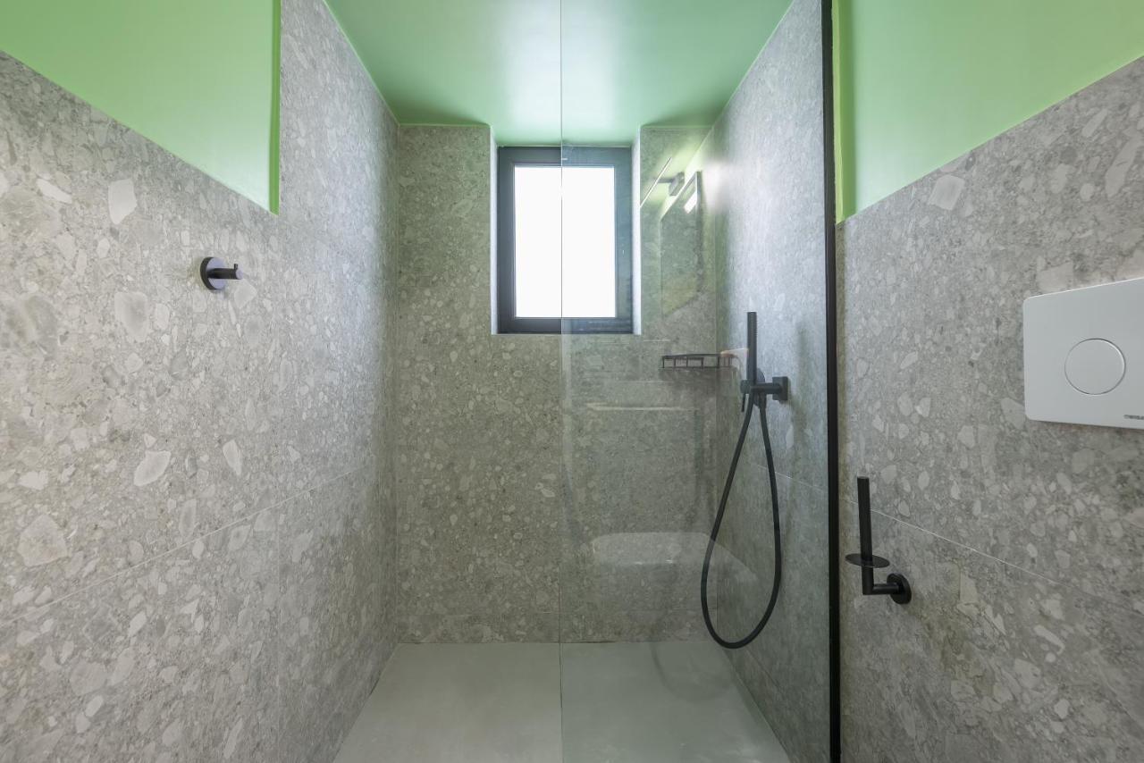 Comfy And Modern Apartment Atene Esterno foto